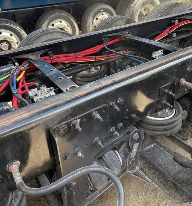 Image of Western Star 4700 equipment image 3