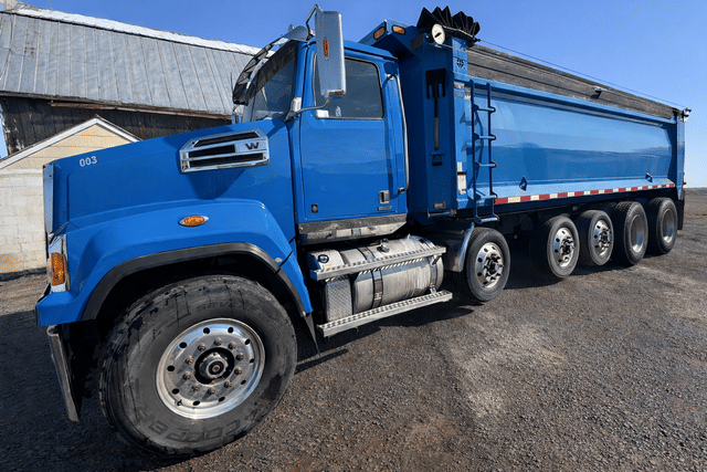 Image of Western Star 4700 equipment image 1