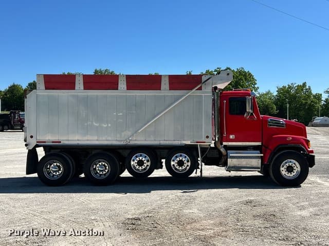 Image of Western Star 4700SF equipment image 3