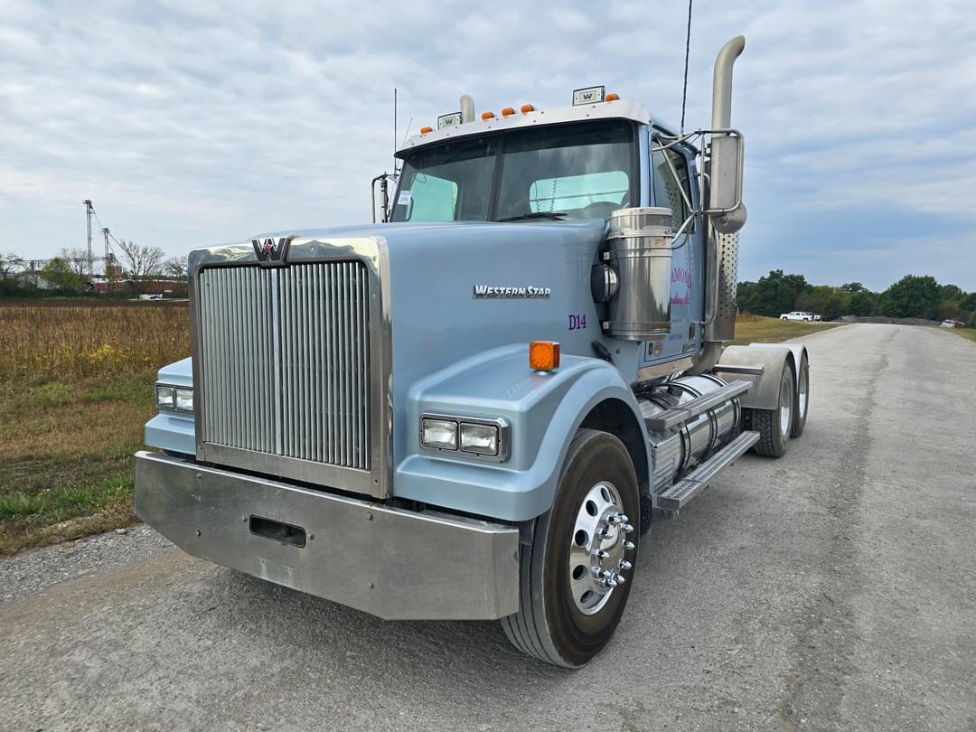 Image of Western Star 4900 Primary image