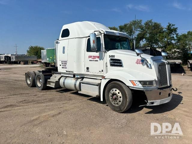 Image of Western Star W5700XE equipment image 1