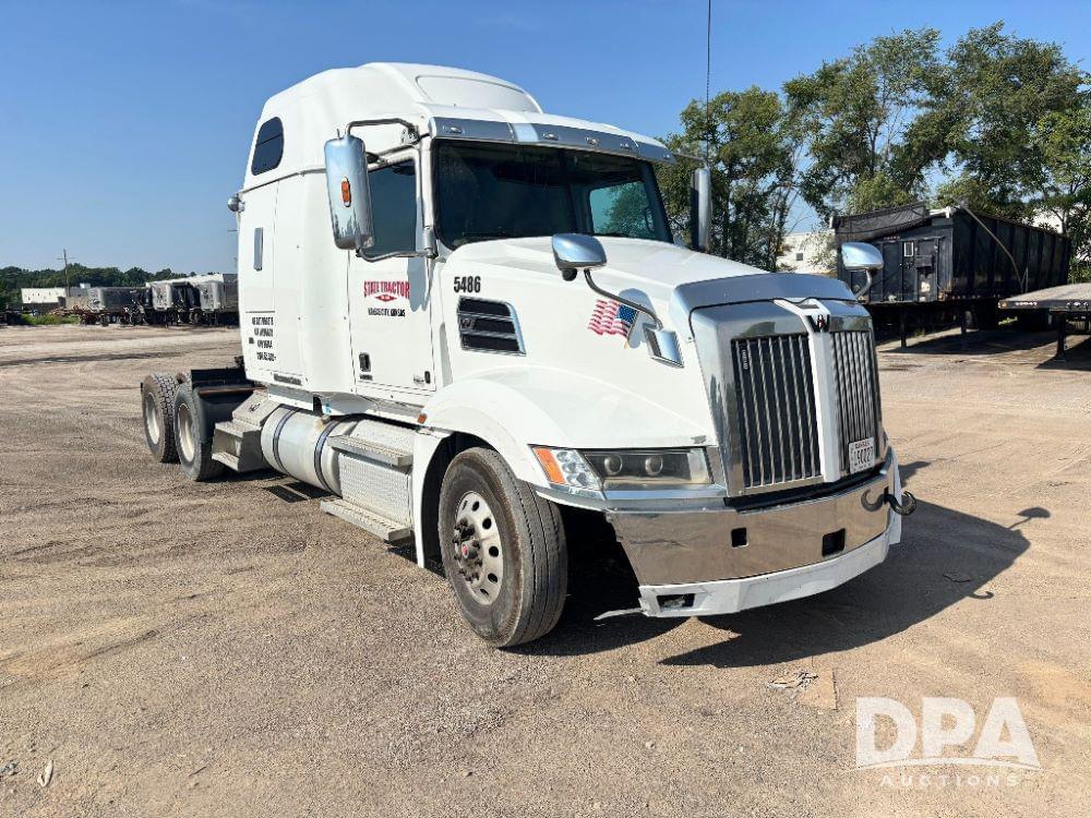 Image of Western Star W5700XE Primary image