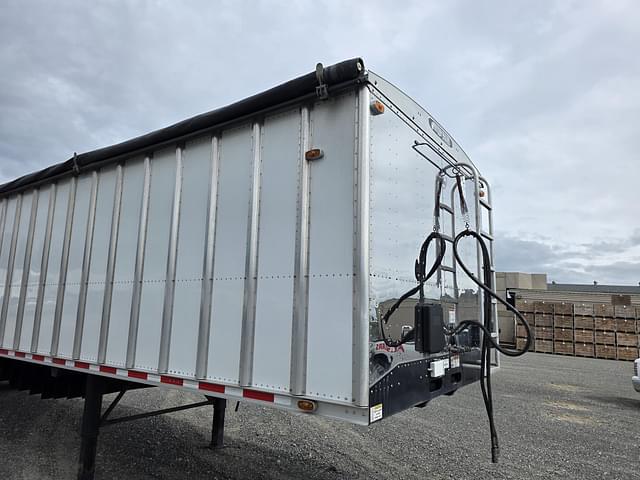Image of Western Trailers Commodity Express equipment image 2