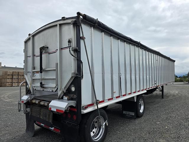 Image of Western Trailers Commodity Express equipment image 4