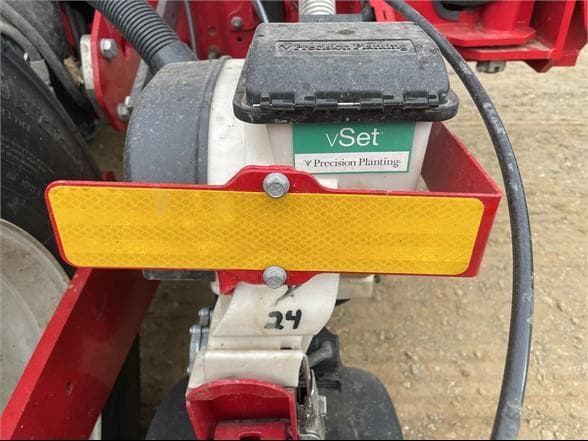 Image of White 9824VE equipment image 2