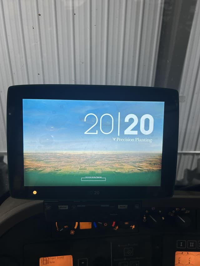 Image of White 9924VE equipment image 3