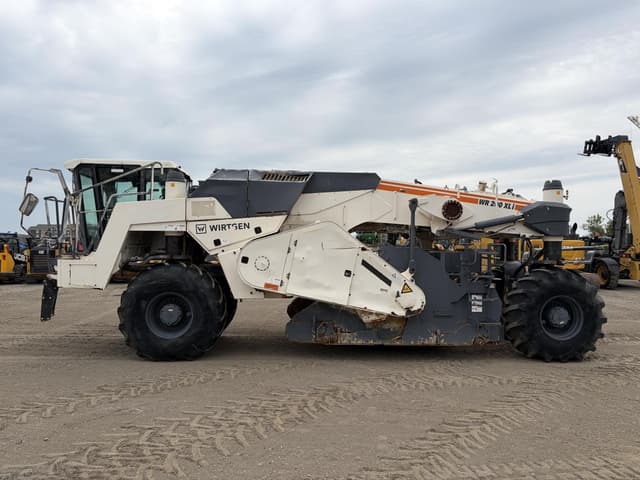 Image of Wirtgen WR200XLi equipment image 1
