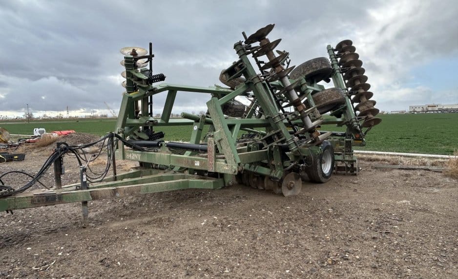 2020 Wishek 842NT-30 Equipment Image0