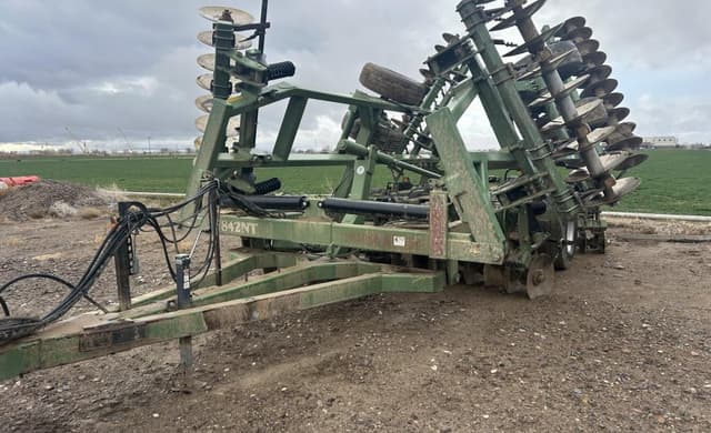 Image of Wishek 842NT-30 equipment image 1