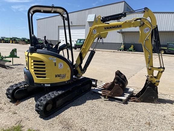 Image of Yanmar V1025-6A equipment image 3
