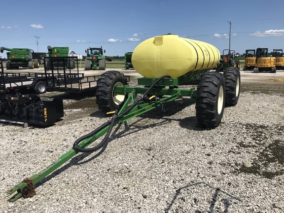 2020 Yetter 1600 Equipment Image0