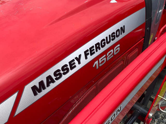 Image of Massey Ferguson 1526 equipment image 3