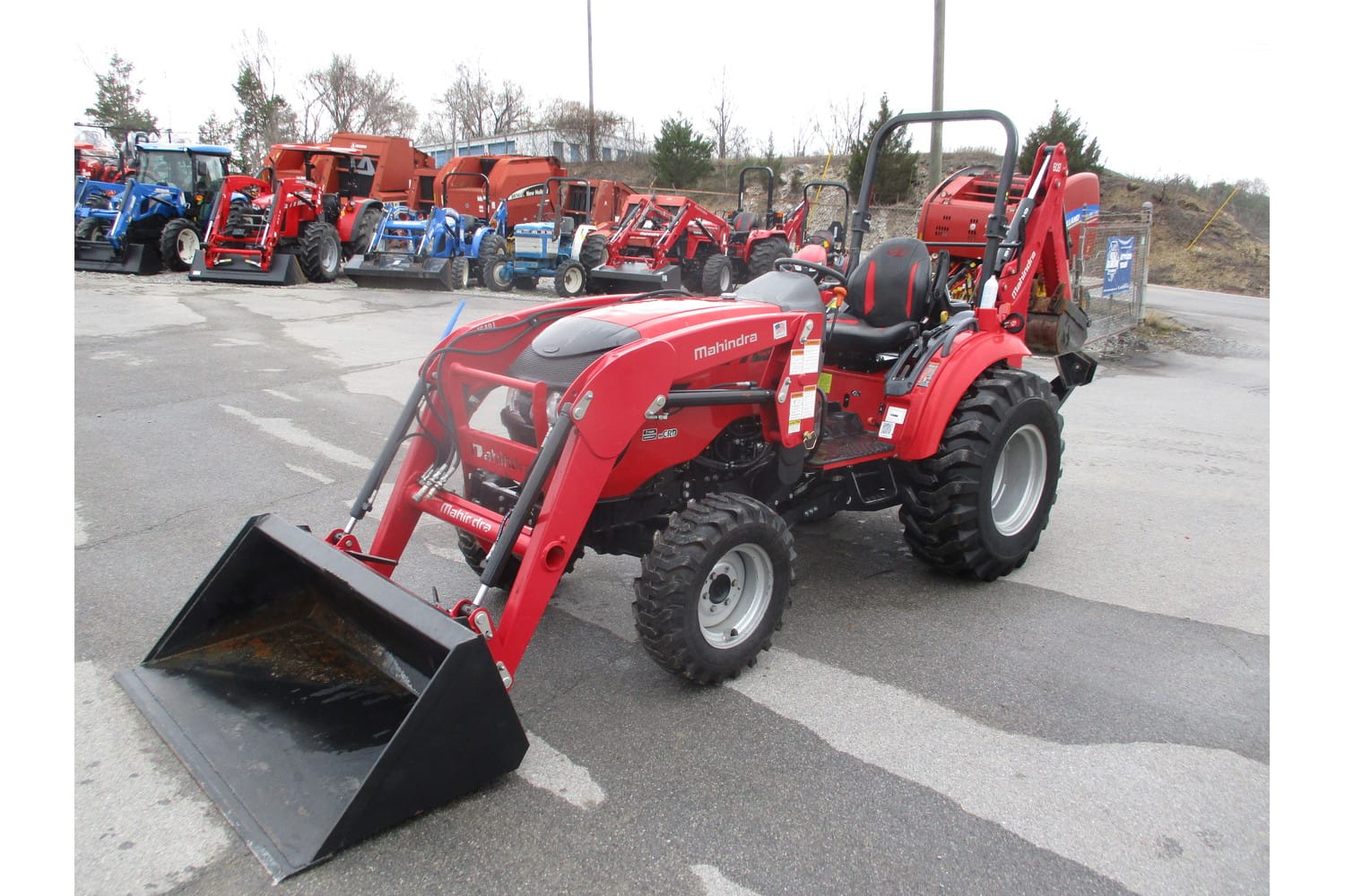 Mahindra 1640 Equipment Image0