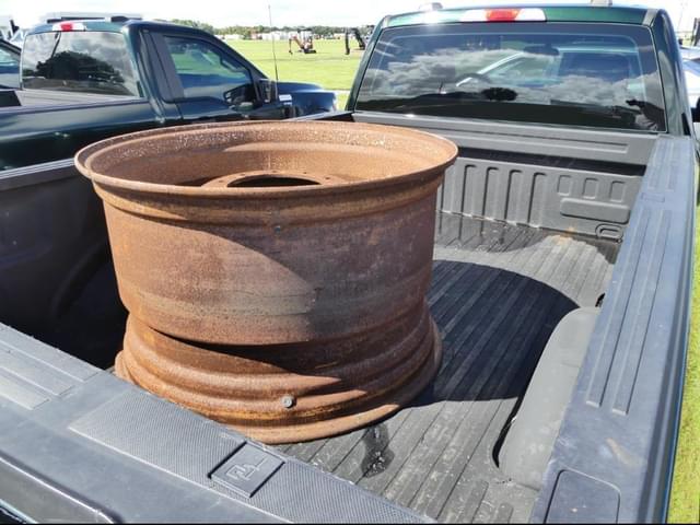 Image of Ford F-150 equipment image 4