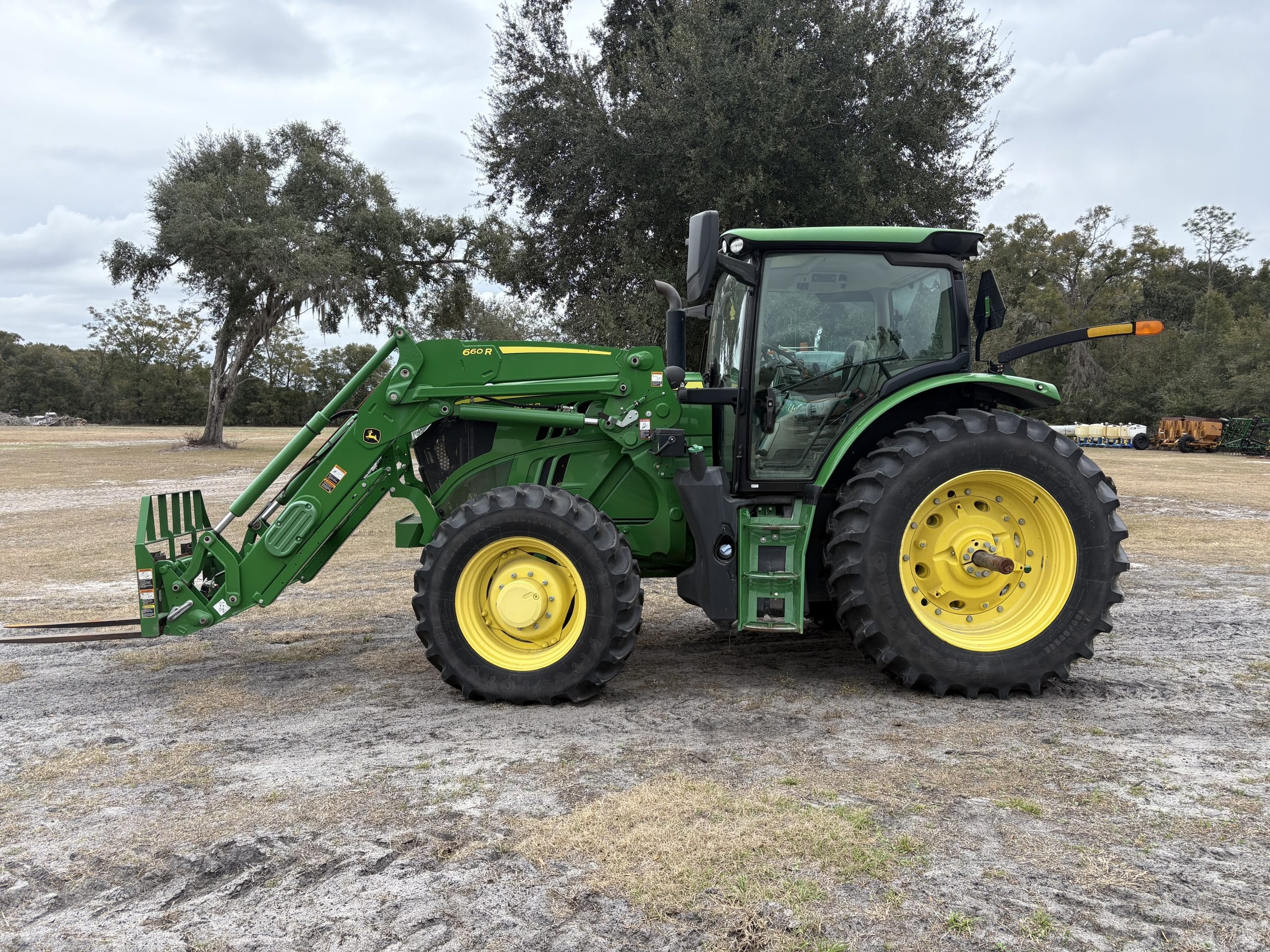 2021 John Deere 6155R Equipment Image0
