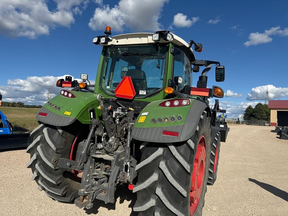 Image of Fendt 724 Vario Image 1