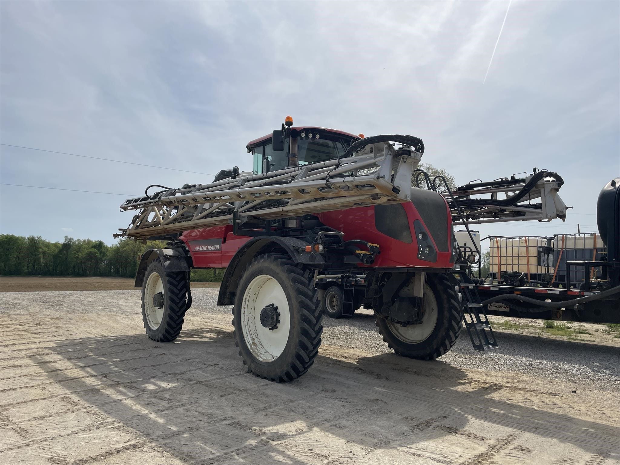 2021 Apache HS1100 Equipment Image0