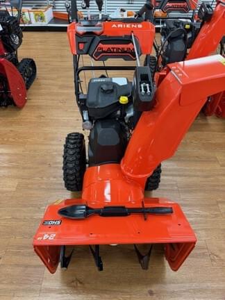 Image of Ariens Platinum 24 SHO equipment image 3