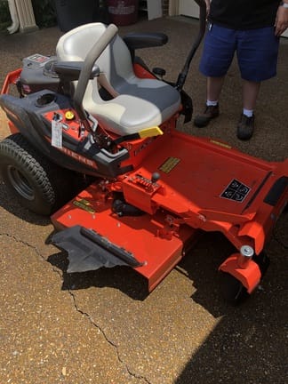Main image Ariens Edge 42
