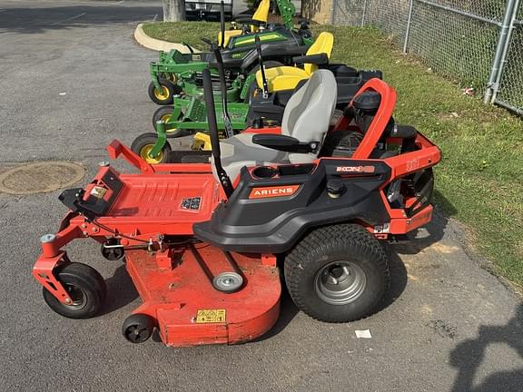 Image of Ariens Ikon XD52 Primary image