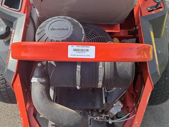 Image of Ariens Ikon XD52 equipment image 4