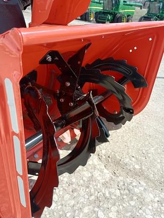 Image of Ariens Deluxe 30 equipment image 4