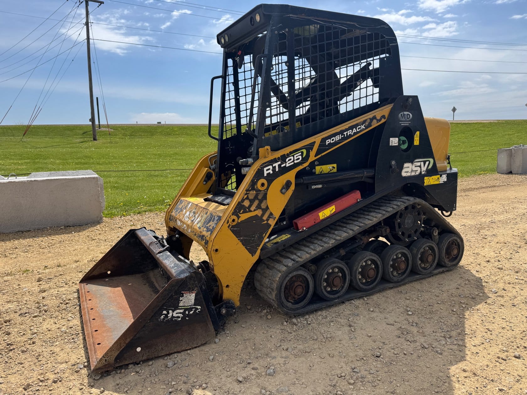 2021 ASV RT25 Equipment Image0