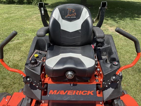 Image of Bad Boy Maverick equipment image 3