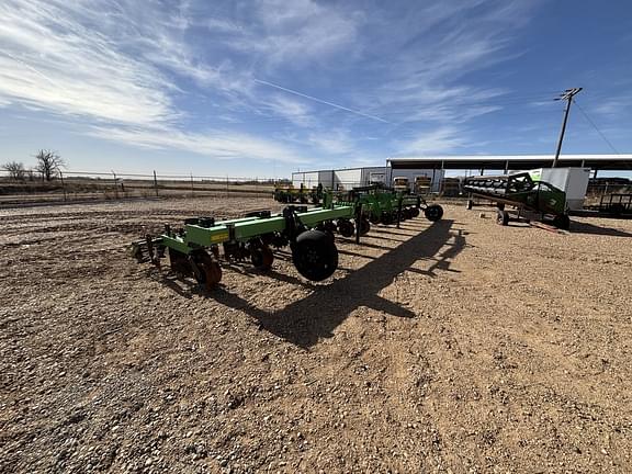 Image of Bigham Strip Till equipment image 2