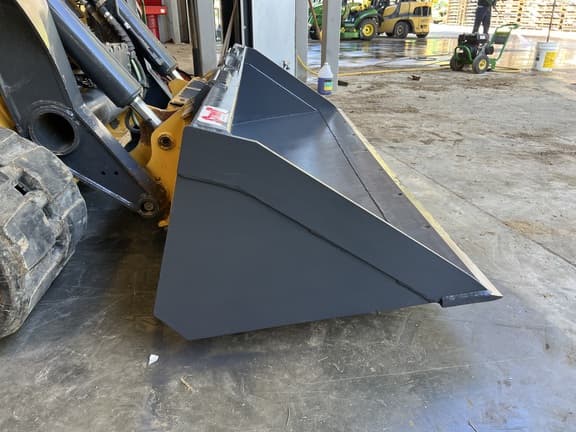 Image of Blue Diamond Undetermined equipment image 2