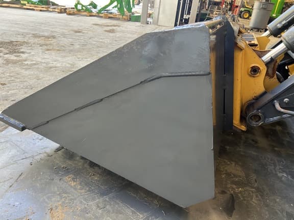 Image of Blue Diamond Undetermined equipment image 3