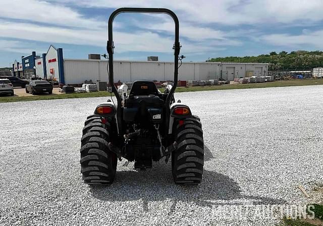 Image of Bobcat CT2040 equipment image 4