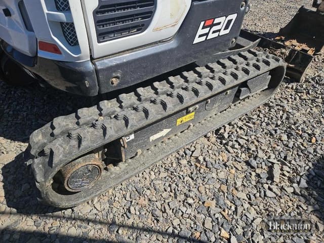 Image of Bobcat E20 equipment image 4
