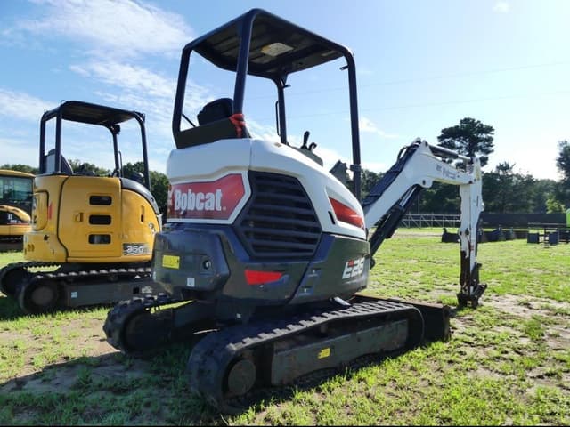 Image of Bobcat E26 equipment image 2