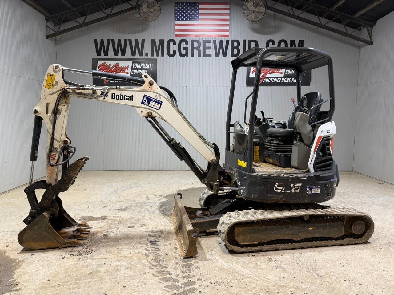 2021 Bobcat E26 Equipment Image0