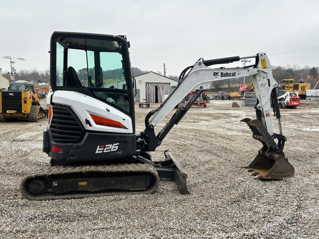 Image of Bobcat E26 equipment image 4