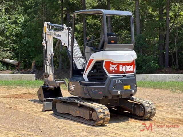Image of Bobcat E26 equipment image 1