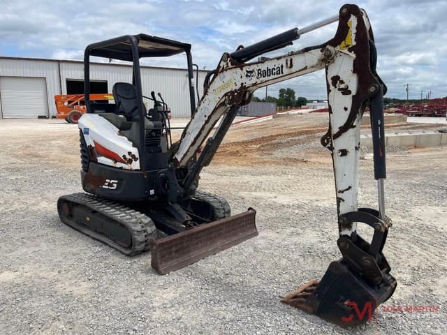 Image of Bobcat E26 equipment image 3