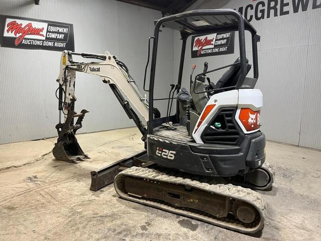 Image of Bobcat E26 equipment image 2