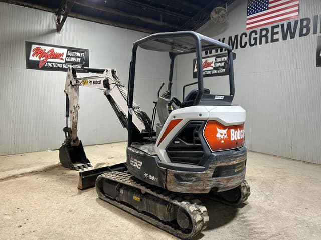 Image of Bobcat E32i equipment image 2