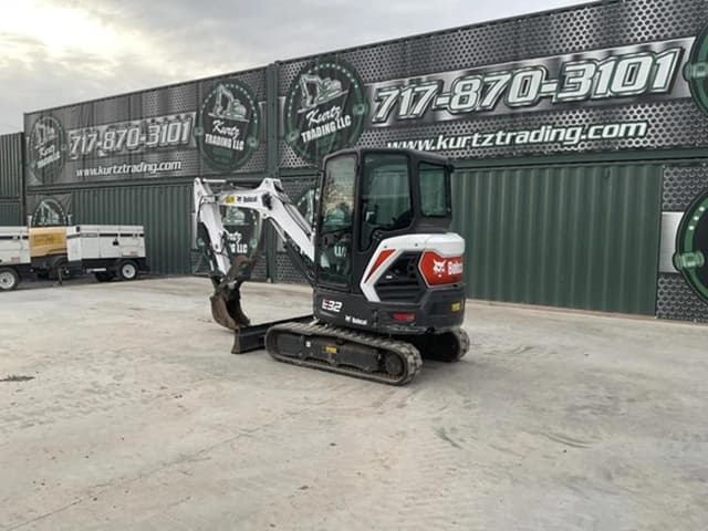 Image of Bobcat E32i equipment image 1