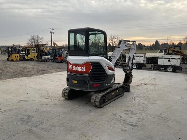 Image of Bobcat E32i equipment image 3