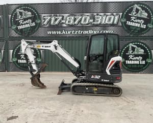 2021 Bobcat E32i Image