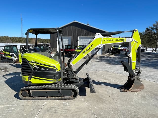 Image of Bobcat E32i equipment image 3