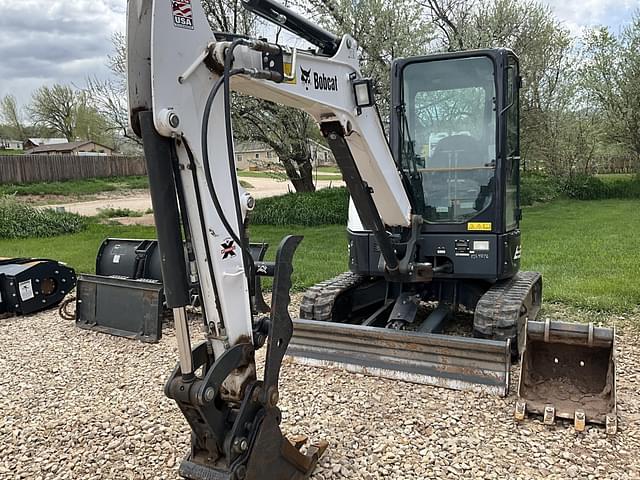 Image of Bobcat E35 equipment image 1