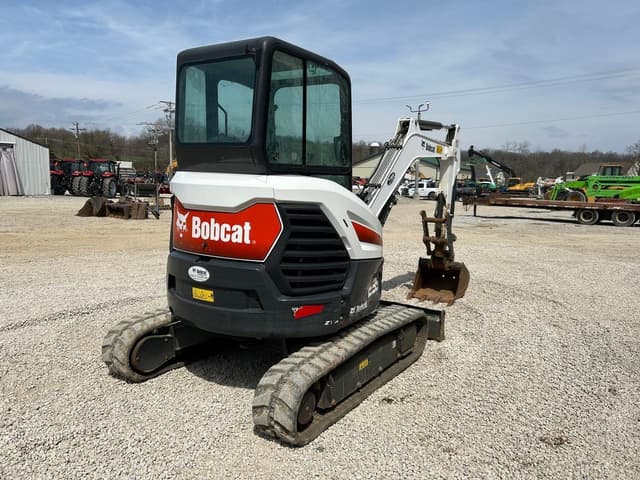 Image of Bobcat E35 equipment image 3