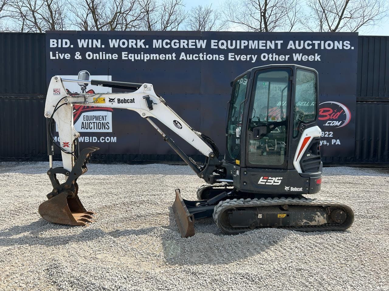 2021 Bobcat E35 Equipment Image0