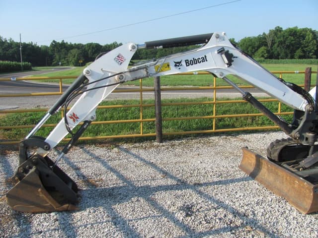 Image of Bobcat E35 equipment image 2
