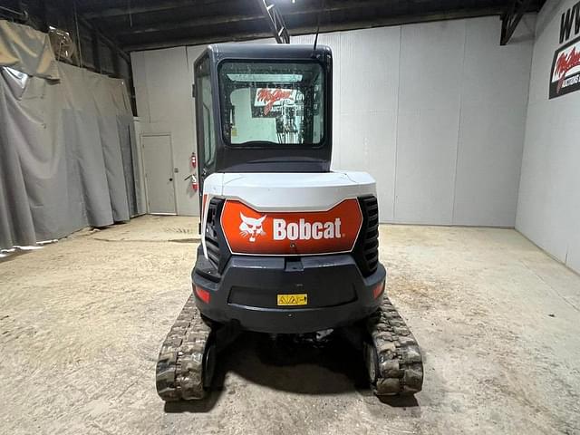 Image of Bobcat E35 equipment image 3