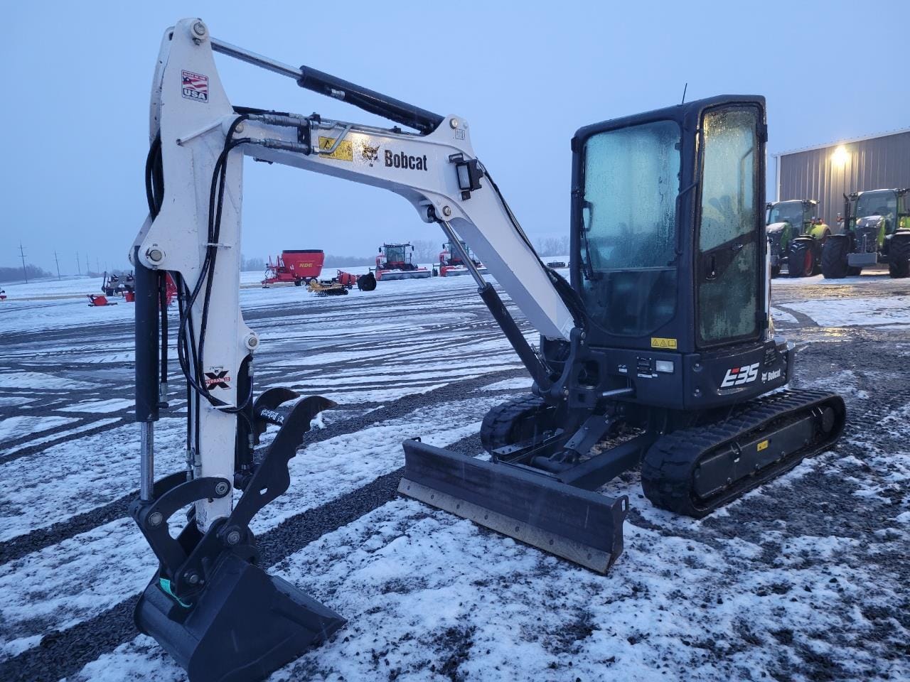 2021 Bobcat E35i Equipment Image0